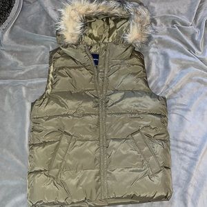 Gap kids winter vest large